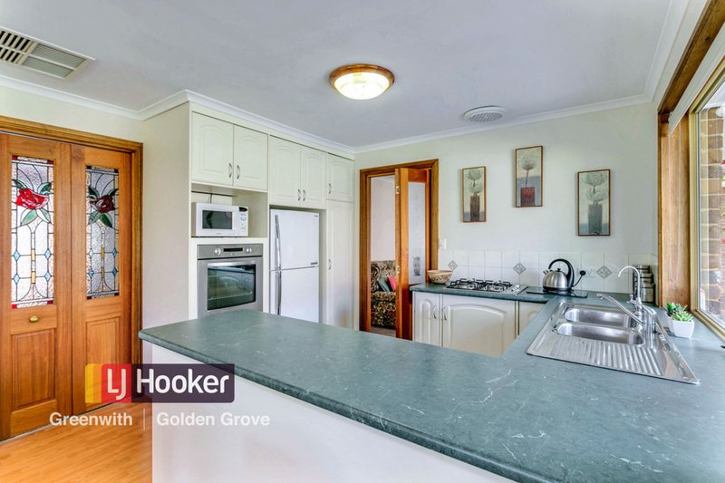 Photo - 18 Crestview Place, Wynn Vale SA 5127 - Image 5