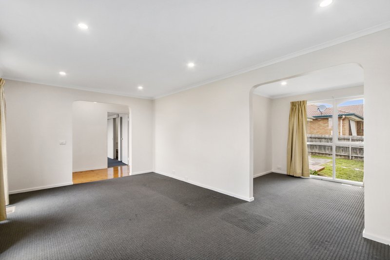 Photo - 1/8 Crestway , Lilydale VIC 3140 - Image 3