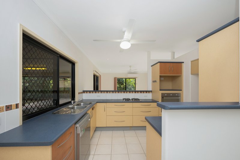 Photo - 18 Crossman Place, Kirwan QLD 4817 - Image 4