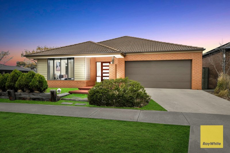 Photo - 18 Crossway Avenue, Tarneit VIC 3029 - Image 2