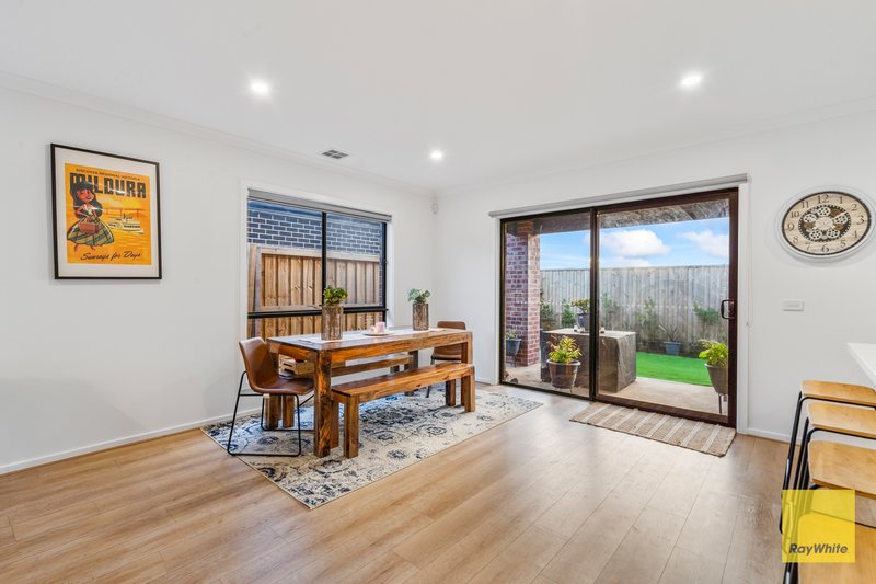 Photo - 18 Cuban Road, Tarneit VIC 3029 - Image 9