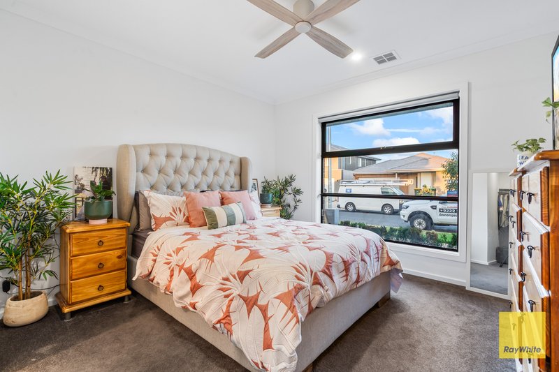 Photo - 18 Cuban Road, Tarneit VIC 3029 - Image 3
