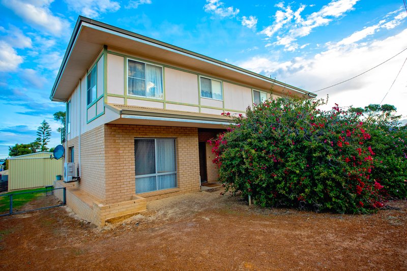 Photo - 18 Culham Street, Hopetoun WA 6348 - Image 3