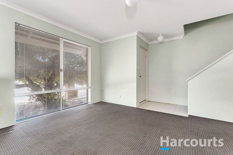 Photo - 18 Currambine Boulevard, Currambine WA 6028 - Image 4