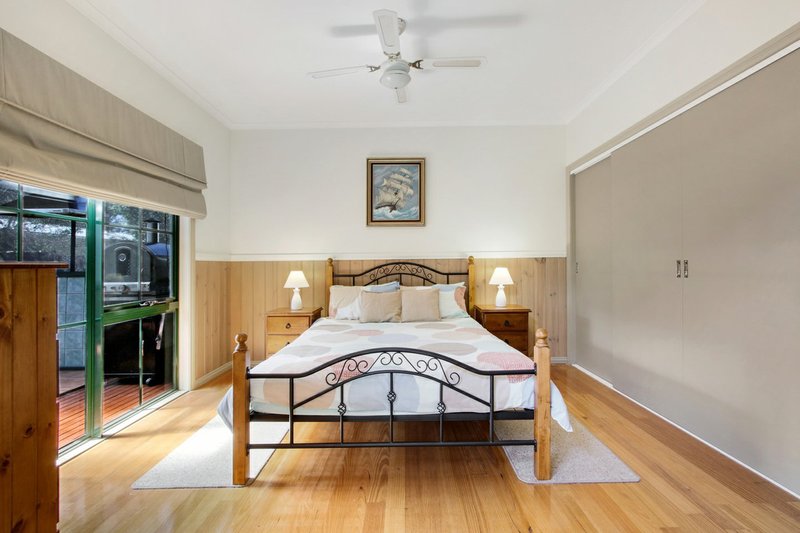 Photo - 18 Currawong Close, Raymond Island VIC 3880 - Image 12