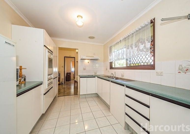 Photo - 18 Currong Cres , Bellara QLD 4507 - Image 3