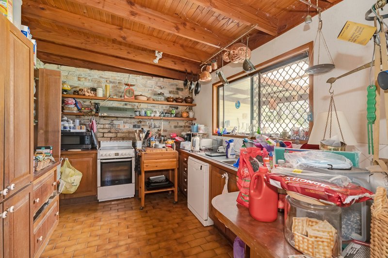 Photo - 18 Currong Cresent , Mudgeeraba QLD 4213 - Image 7