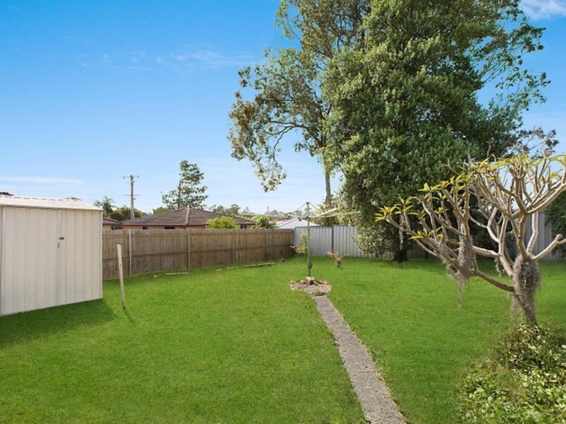 Photo - 18 Cutler Drive, Wyong NSW 2259 - Image 5