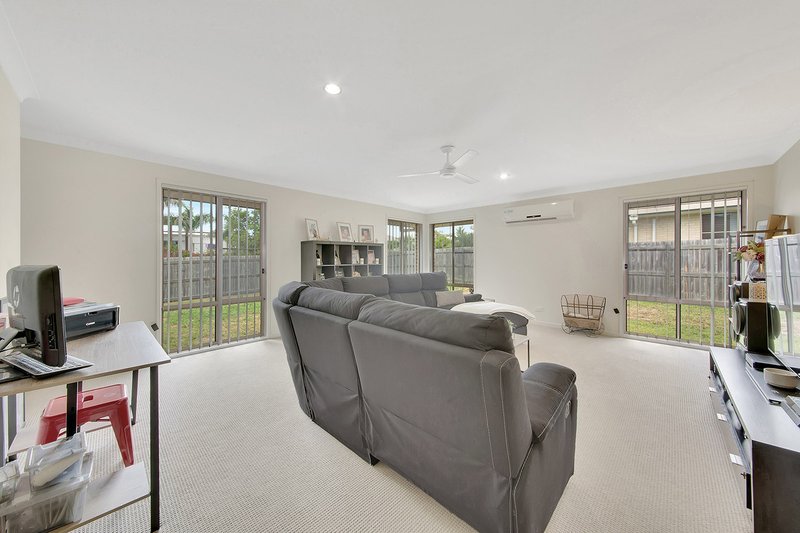 Photo - 18 Daintree Boulevard, New Auckland QLD 4680 - Image 3