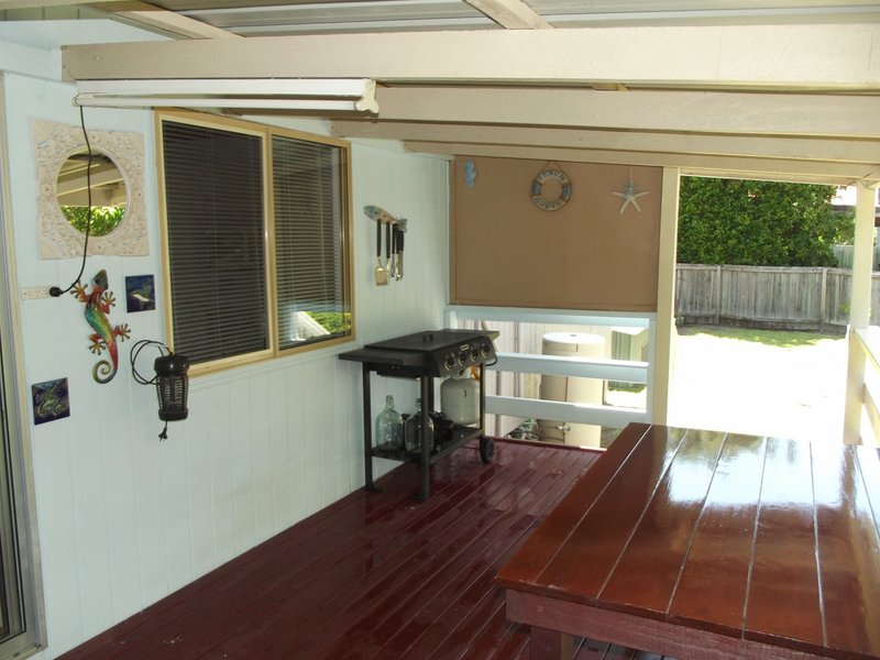 Photo - 18 Dalpura Street, Macleay Island QLD 4184 - Image 13