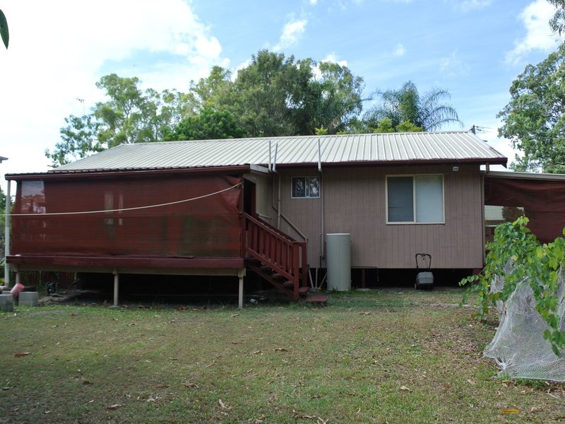 Photo - 18 Dalpura Street, Macleay Island QLD 4184 - Image 3