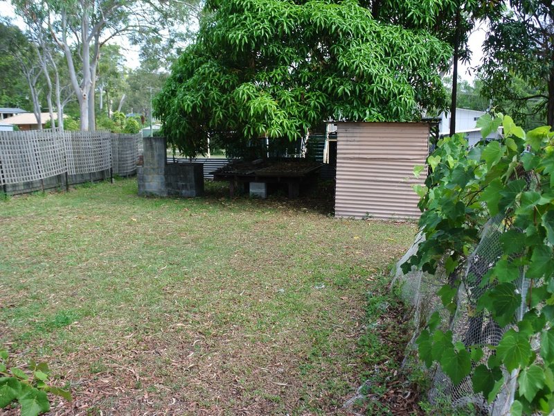 Photo - 18 Dalpura Street, Macleay Island QLD 4184 - Image 18