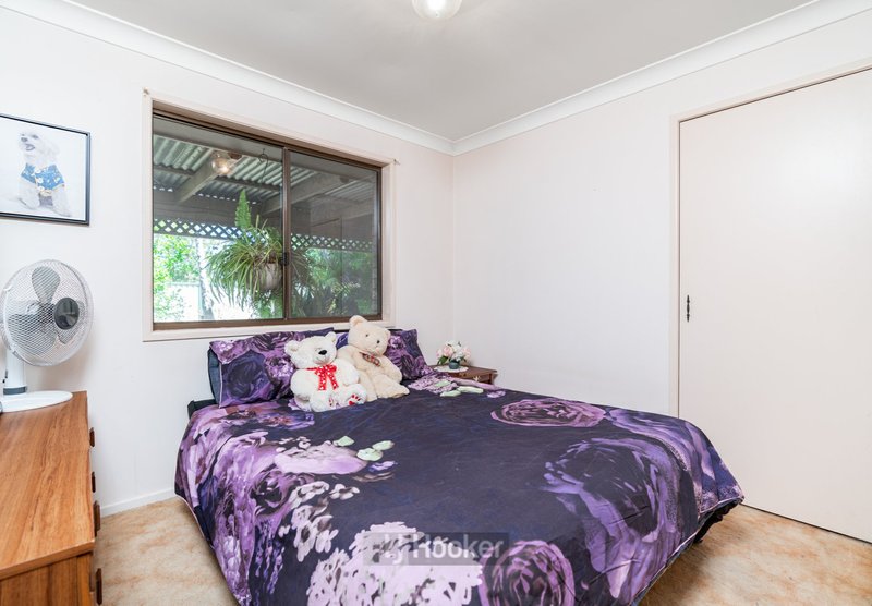 Photo - 18 Dampier Court, Boronia Heights QLD 4124 - Image 11