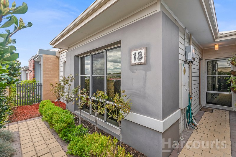 Photo - 18 Darbyshire Parade, Alkimos WA 6038 - Image 4