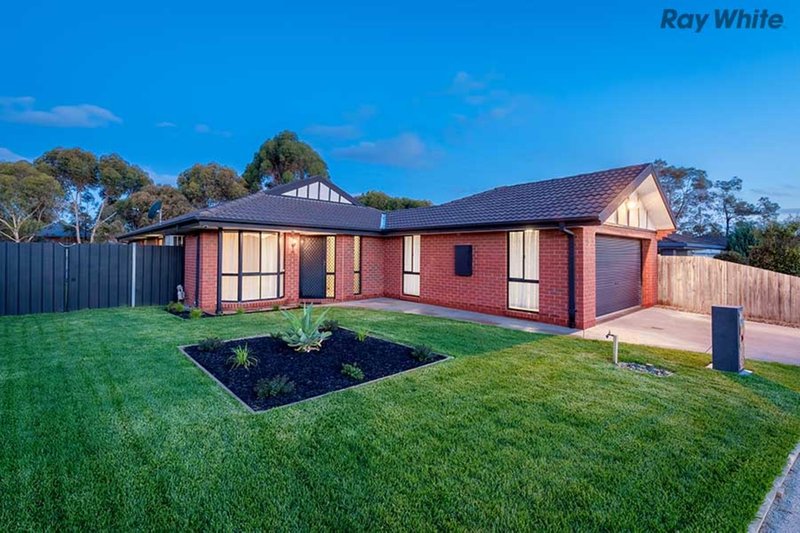 18 Darriwill Close, Delahey VIC 3037