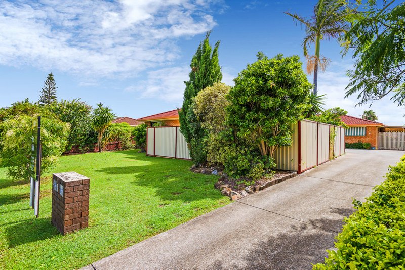 Photo - 1/8 Davebill Court, Labrador QLD 4215 - Image 10