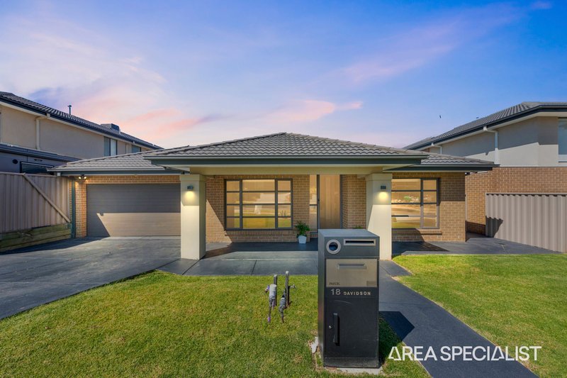 Photo - 18 Davidson Street, Pakenham VIC 3810 - Image 2