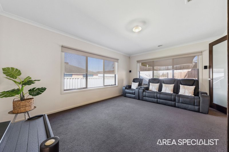 Photo - 18 Davidson Street, Pakenham VIC 3810 - Image 10