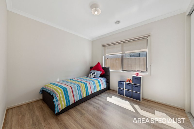 Photo - 18 Davidson Street, Pakenham VIC 3810 - Image 15