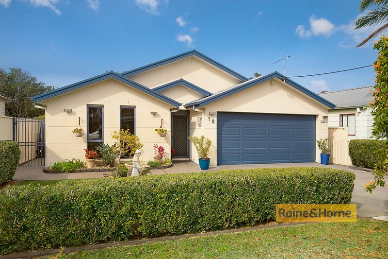 18 Davis Street, Booker Bay NSW 2257