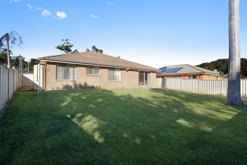 Photo - 18 De L'Isle Drive, Watanobbi NSW 2259 - Image 9