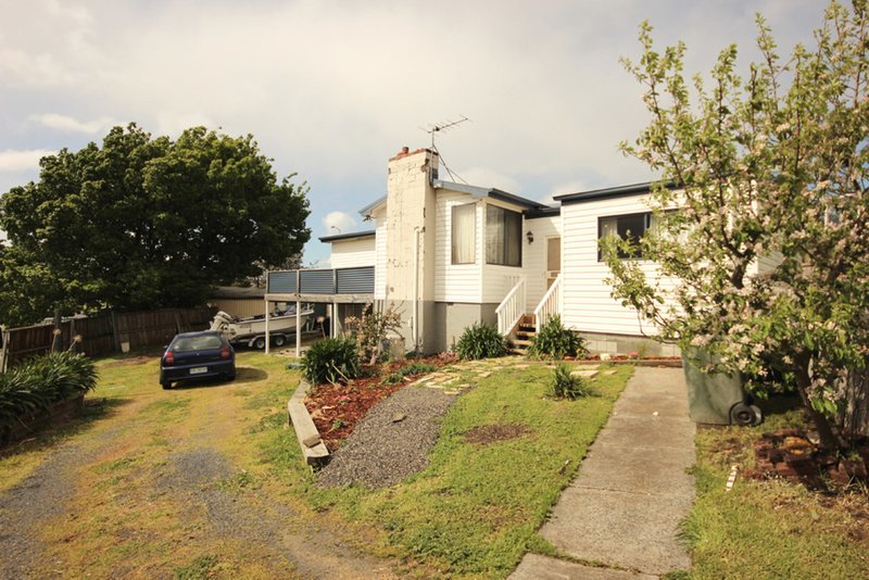 18 Delange Place, Claremont TAS 7011