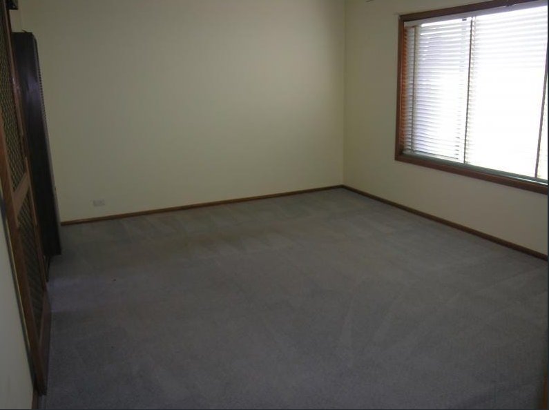 Photo - 1/8 Delaware Street, Reservoir VIC 3073 - Image 2