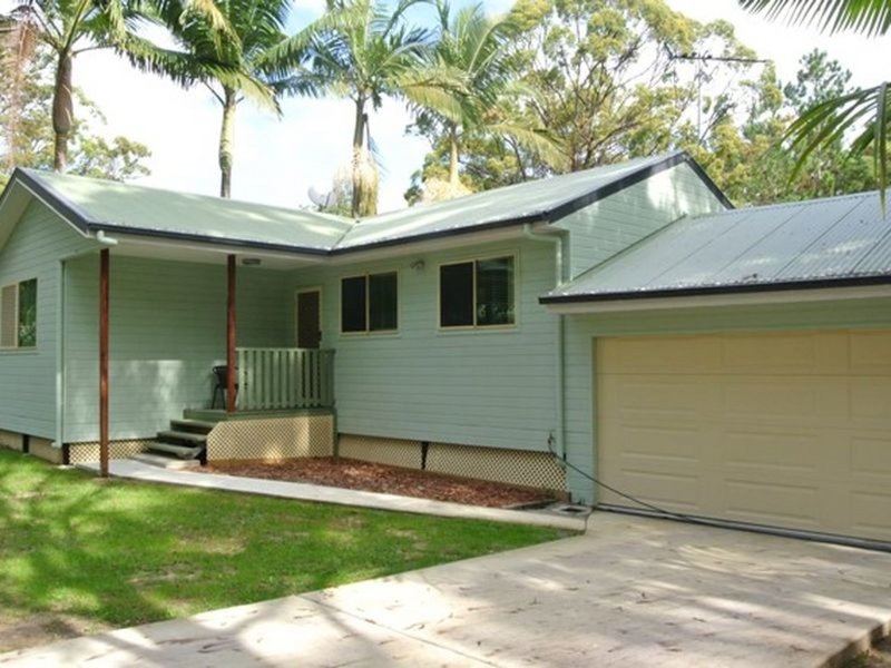 18 Derwent Street, Macleay Island QLD 4184