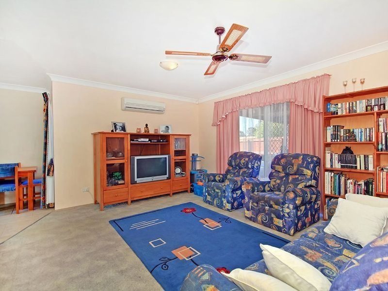 Photo - 18 Devine Street, Marsden QLD 4132 - Image 3