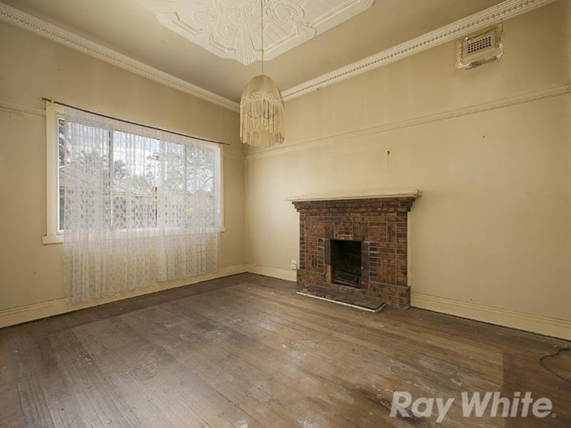 Photo - 18 Devon Street, Cheltenham VIC 3192 - Image 3