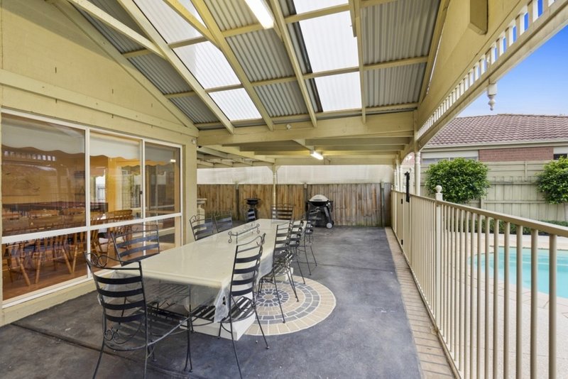 Photo - 18 Diamond Drive, Werribee VIC 3030 - Image 20