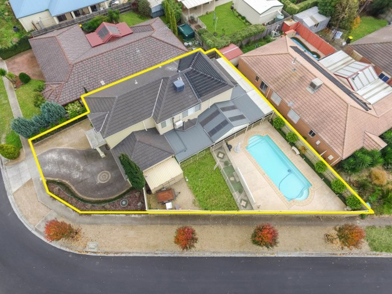 Photo - 18 Diamond Drive, Werribee VIC 3030 - Image 23