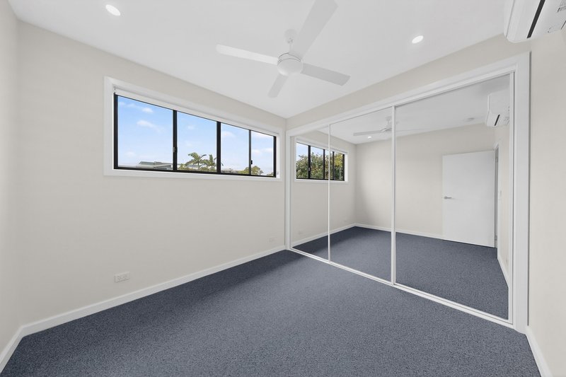 Photo - 18 Dobbie Street, Holland Park QLD 4121 - Image 12