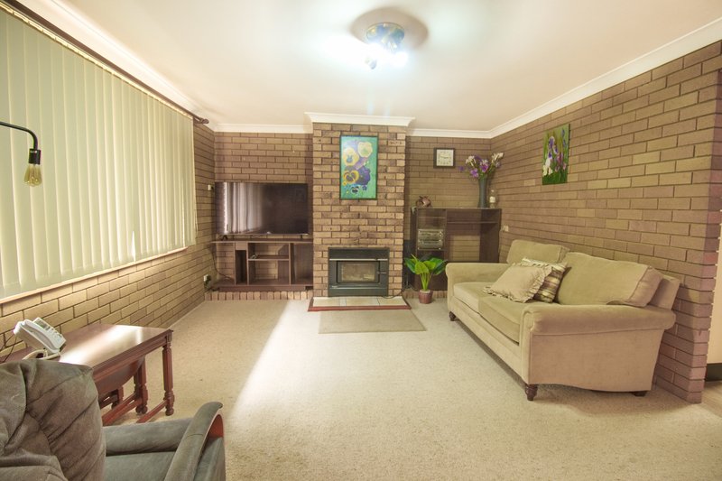 Photo - 18 Dolphin Avenue, Hawks Nest NSW 2324 - Image 5