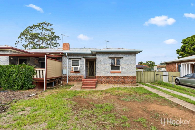 Photo - 18 Dolphin Street, Elizabeth East SA 5112 - Image 2