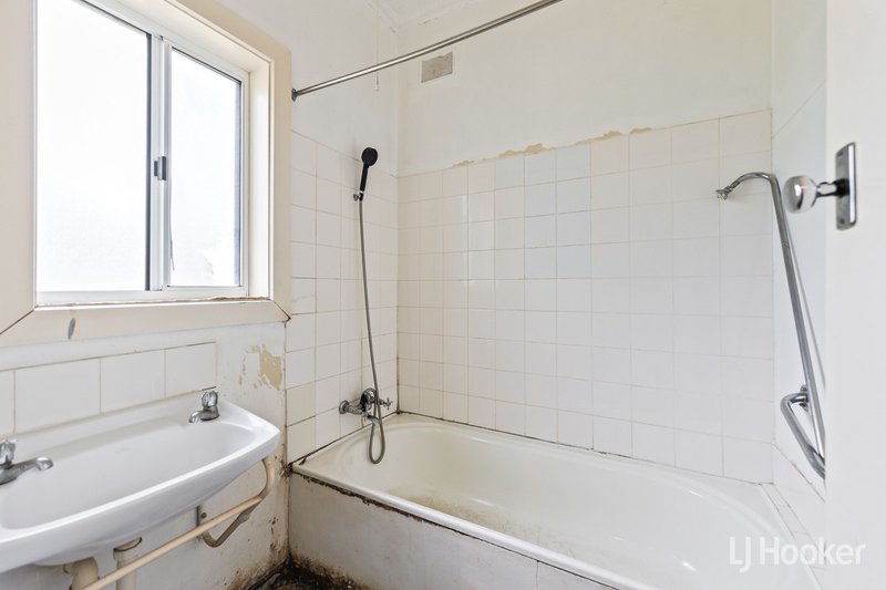 Photo - 18 Dolphin Street, Elizabeth East SA 5112 - Image 17