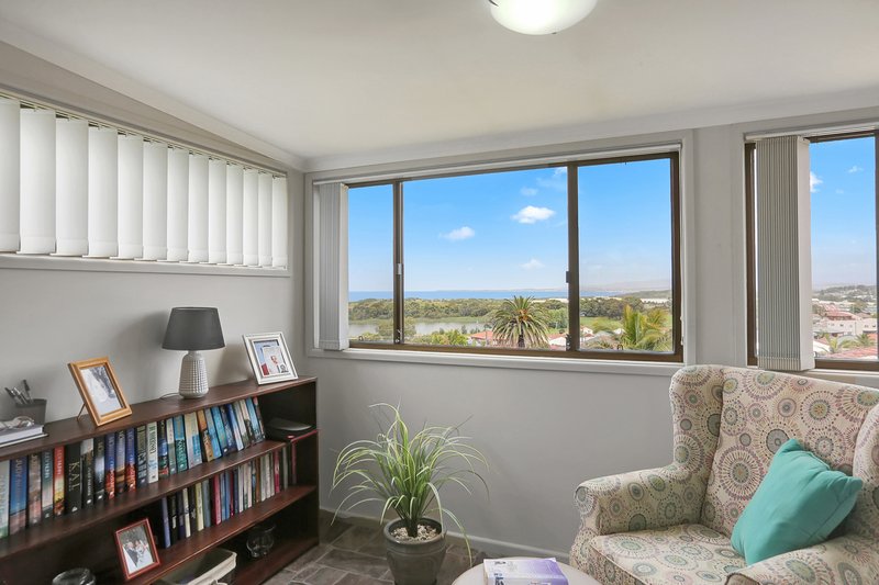 Photo - 18 Donaldson St , Port Kembla NSW 2505 - Image 6