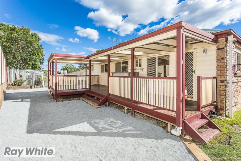 Photo - 18 Donnelly Drive, Kallangur QLD 4503 - Image 3