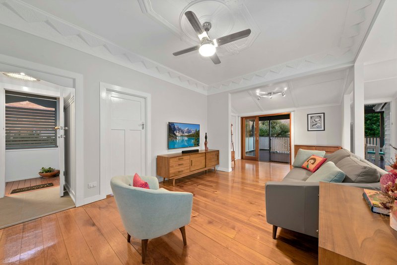 Photo - 18 Dora Street, Moorooka QLD 4105 - Image 3