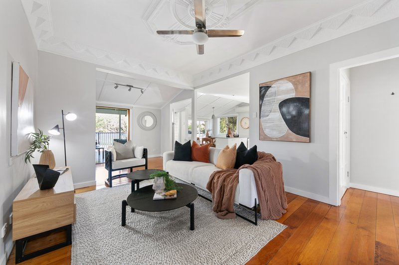 Photo - 18 Dora Street, Moorooka QLD 4105 - Image 2