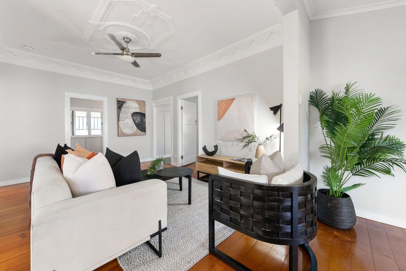 Photo - 18 Dora Street, Moorooka QLD 4105 - Image 3