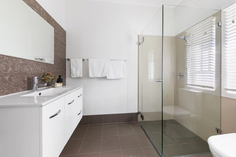 Photo - 18 Dora Street, Moorooka QLD 4105 - Image 6