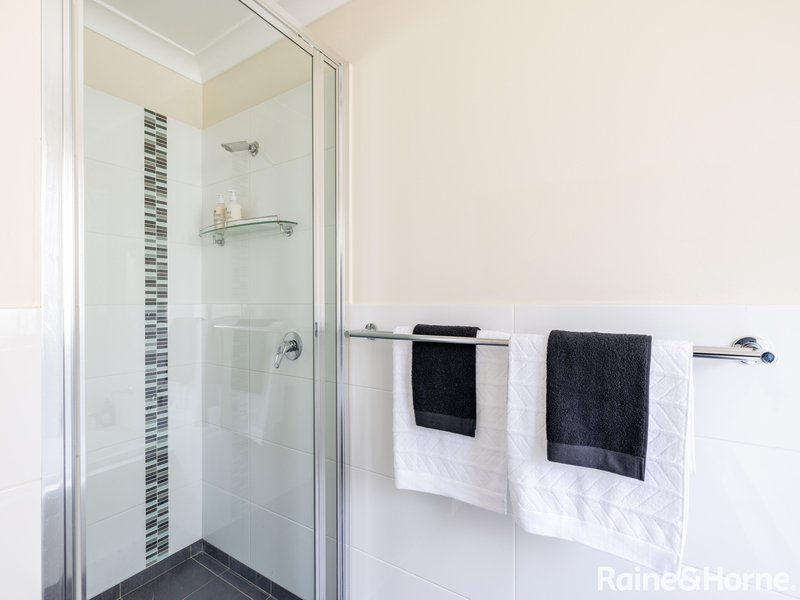 Photo - 18 Douglas Court, Kelso NSW 2795 - Image 6