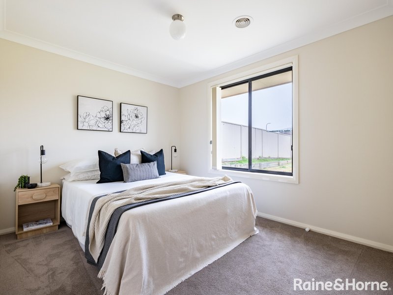 Photo - 18 Douglas Court, Kelso NSW 2795 - Image 12