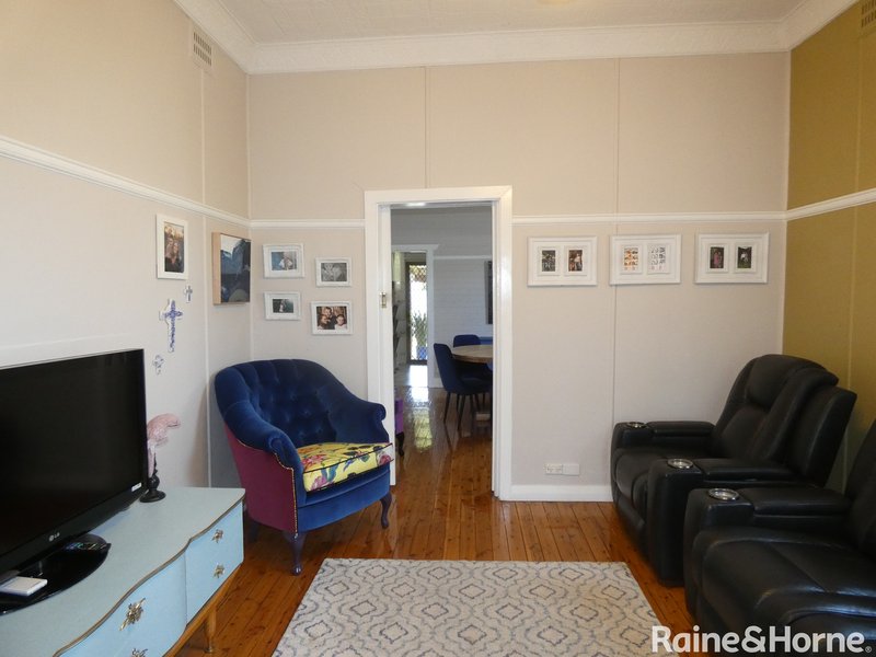 Photo - 18 Dover Street, Moree NSW 2400 - Image 2