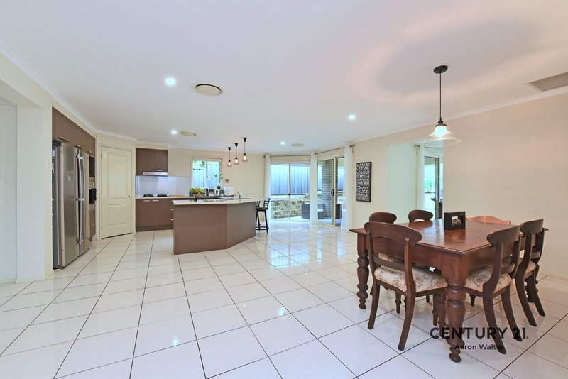 Photo - 18 Dromedary Street, Cameron Park NSW 2285 - Image 6