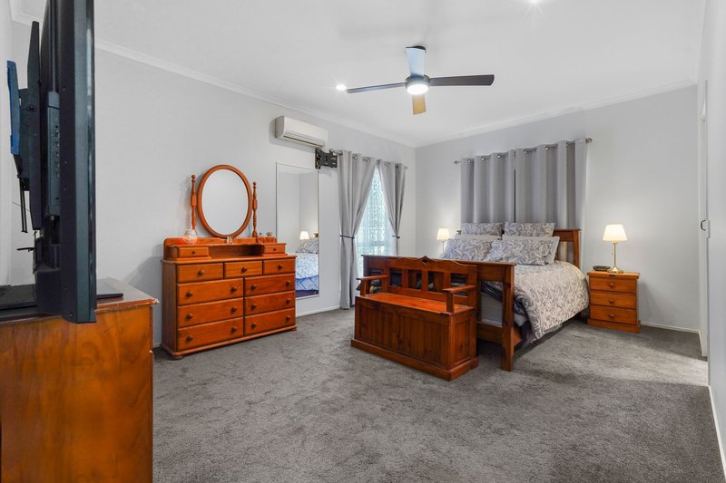 Photo - 18 Dublin Drive, Eagleby QLD 4207 - Image 9