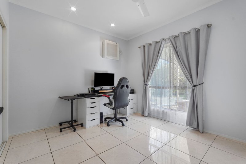 Photo - 18 Dublin Drive, Eagleby QLD 4207 - Image 11