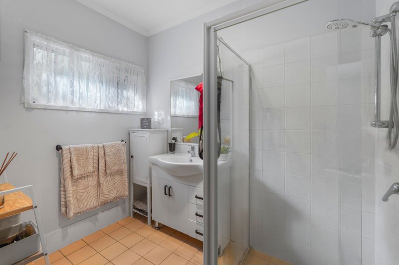 Photo - 18 Dublin Drive, Eagleby QLD 4207 - Image 12