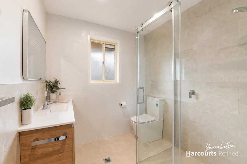 Photo - 18 Duesbury Crescent, Edens Landing QLD 4207 - Image 8